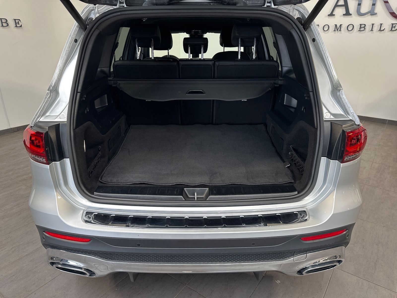 Fahrzeugabbildung Mercedes-Benz GLB 220 d AMG Line NAV+LED+AHK+360GRAD+SHZ