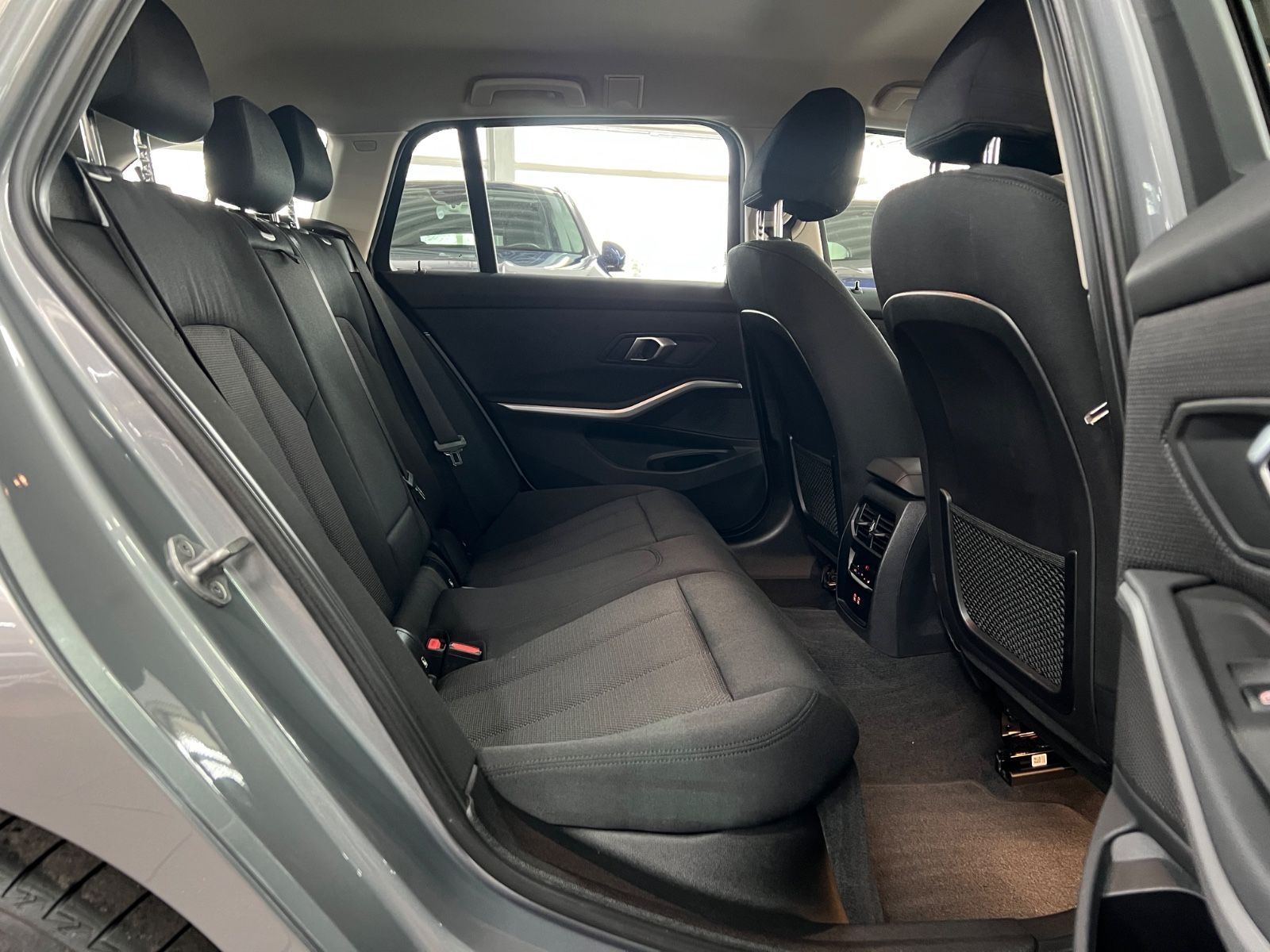 BMW 320d Touring xDrive III Driving Assistant III foto 18