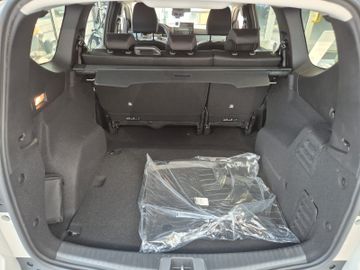 Dacia Jogger Extreme Hybrid 155 Winter, Navi, Driving