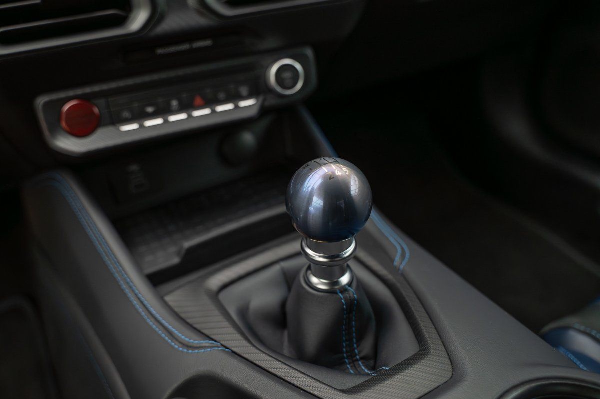 Ford Mustang (MUSTANG Dark Horse RECARO/Spoiler groß/1.Hand/CO)