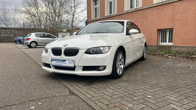 BMW Coupe 325i+AUTOMATIK+LEDER+NAVI+XENON+PDC+SHD+