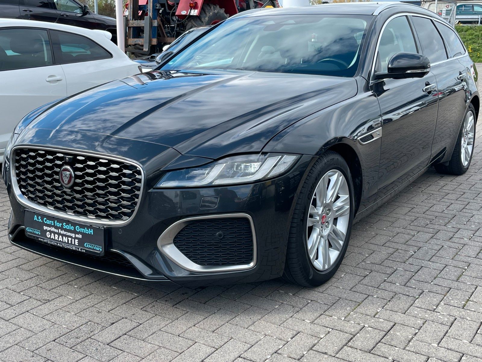 JAGUAR XF