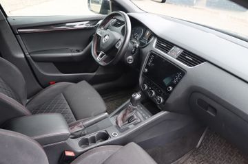Skoda Octavia - 8