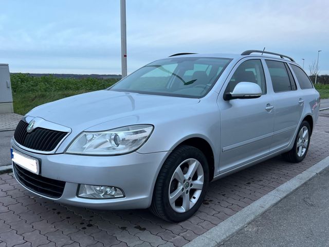 Skoda Octavia 2.0 TDi Combi Best of 6-Gang Euro 5 AHK