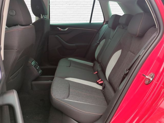 Fahrzeugabbildung SKODA Kamiq 1.0 TSI Tour DSG AHK MATRIX BLACK