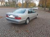 Mercedes-Benz E 240 CLASSIC Classic - Mercedes-Benz aus 2000: C Class