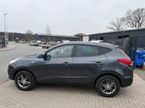 Hyundai ix35 Comfort 2WD TÜV NEU/2. HAND/ANHÄNGERKUPPL. - Hyundai ix35 in Hamburg