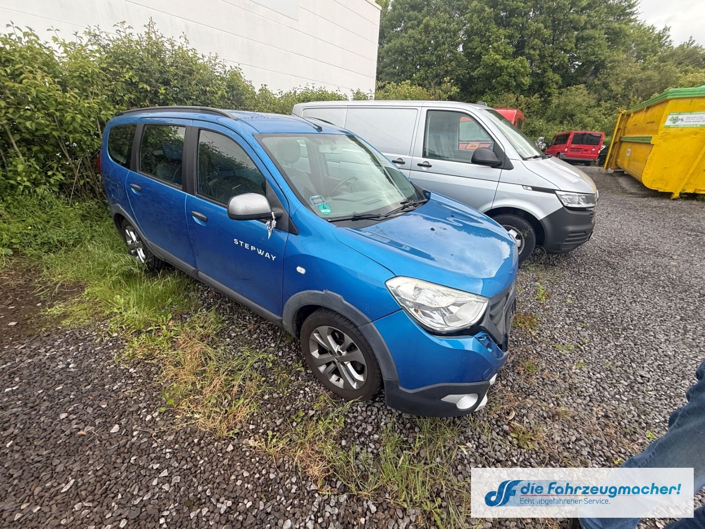 Fahrzeugabbildung Dacia Lodgy Stepway 1.2 TCe 115 *FRONTSCHADEN