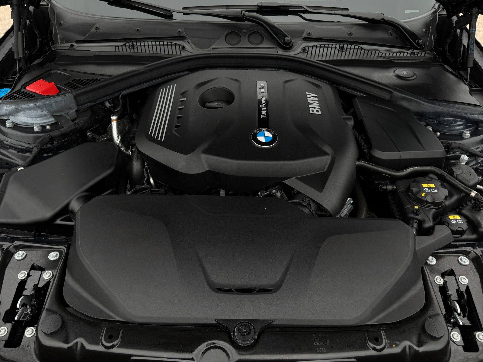 Fahrzeugabbildung BMW 120i Edition M Sport Shadow Leder Temp. SHZ PDC