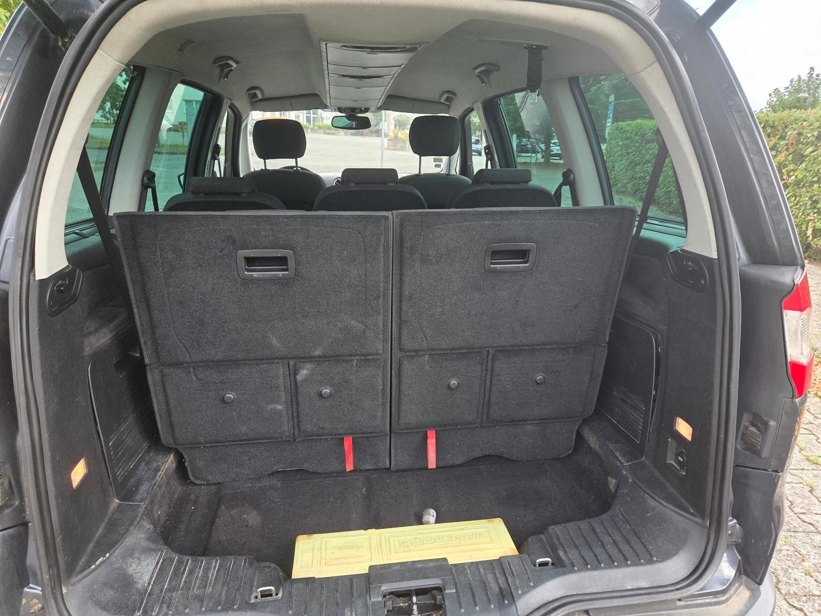 Ford Galaxy 2007 — photo 10