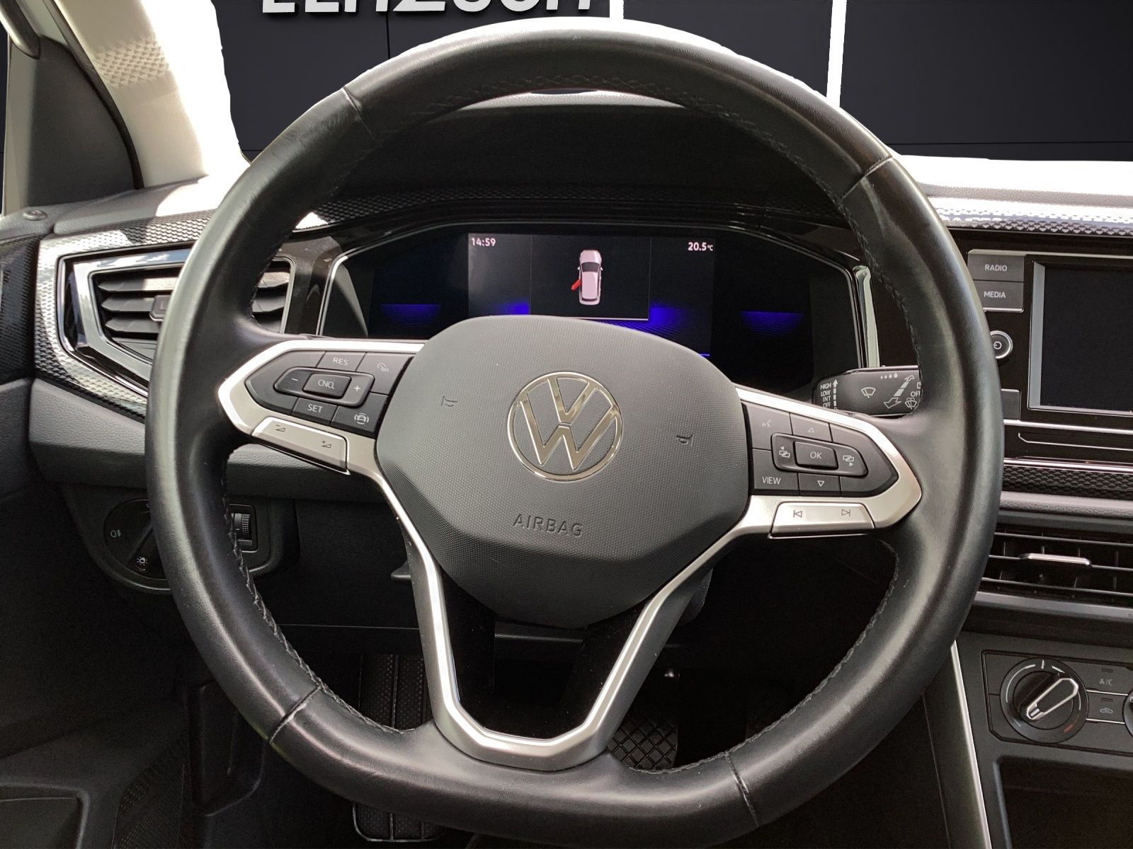 Fahrzeugabbildung Volkswagen Polo TSI Life DSG LED Klima AID DAB PDC