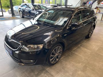 Skoda Octavia Combi L&K 4x4 *BI-XENON*NAVI*PDC*SZHZ*