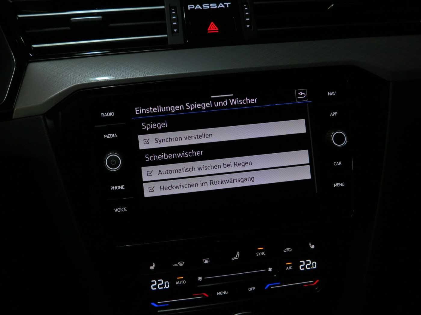 Volkswagen Passat Variant 2.0 TDI SCR DSG7 Business Navi
