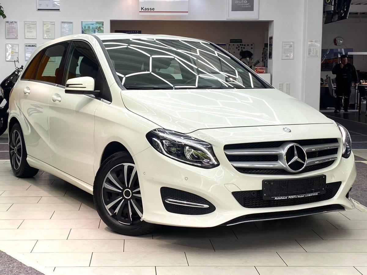 Mercedes-Benz B 180 Urban Automatik Navi RueFaKa Teilleder AHK