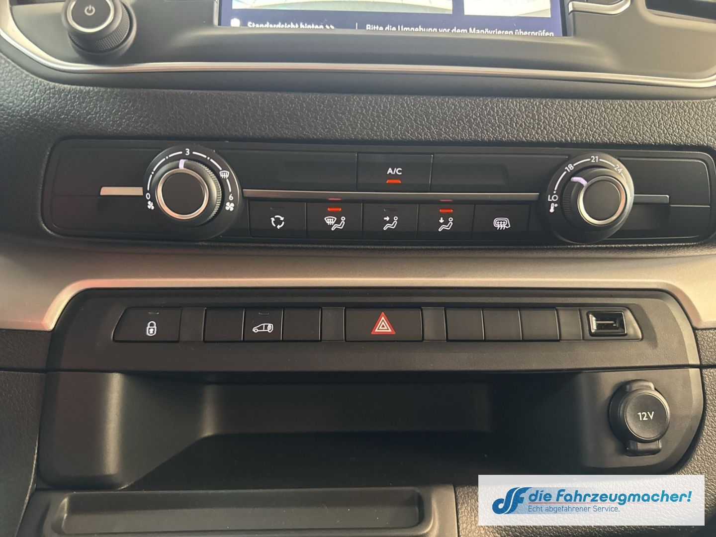 Fahrzeugabbildung Opel Vivaro Kasten -e Elegance L Navi Apple CarPlay A