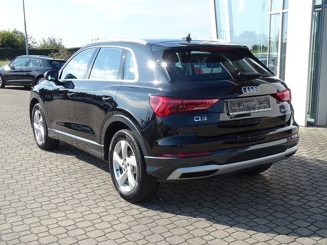 Q3 35 TFSI advanced