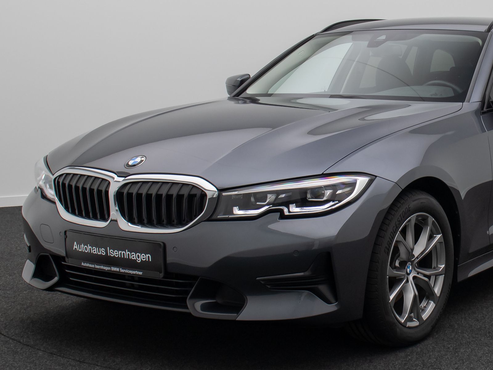 Fahrzeugabbildung BMW 320d xD Sport Line Alarm AHK DAB HiFi DrivAssist