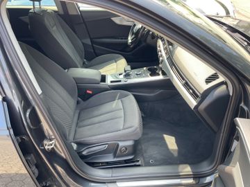 Audi A4 - 4