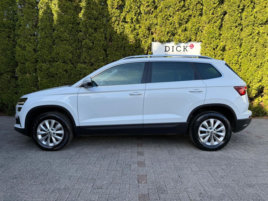 Fahrzeugabbildung SKODA Karoq 1.5 TSI Ambition LED+KAMERA+VIRT+CARPL+DAB