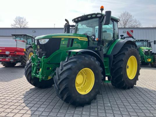 John Deere 6R215 mit FKH und Garantie bis 2028