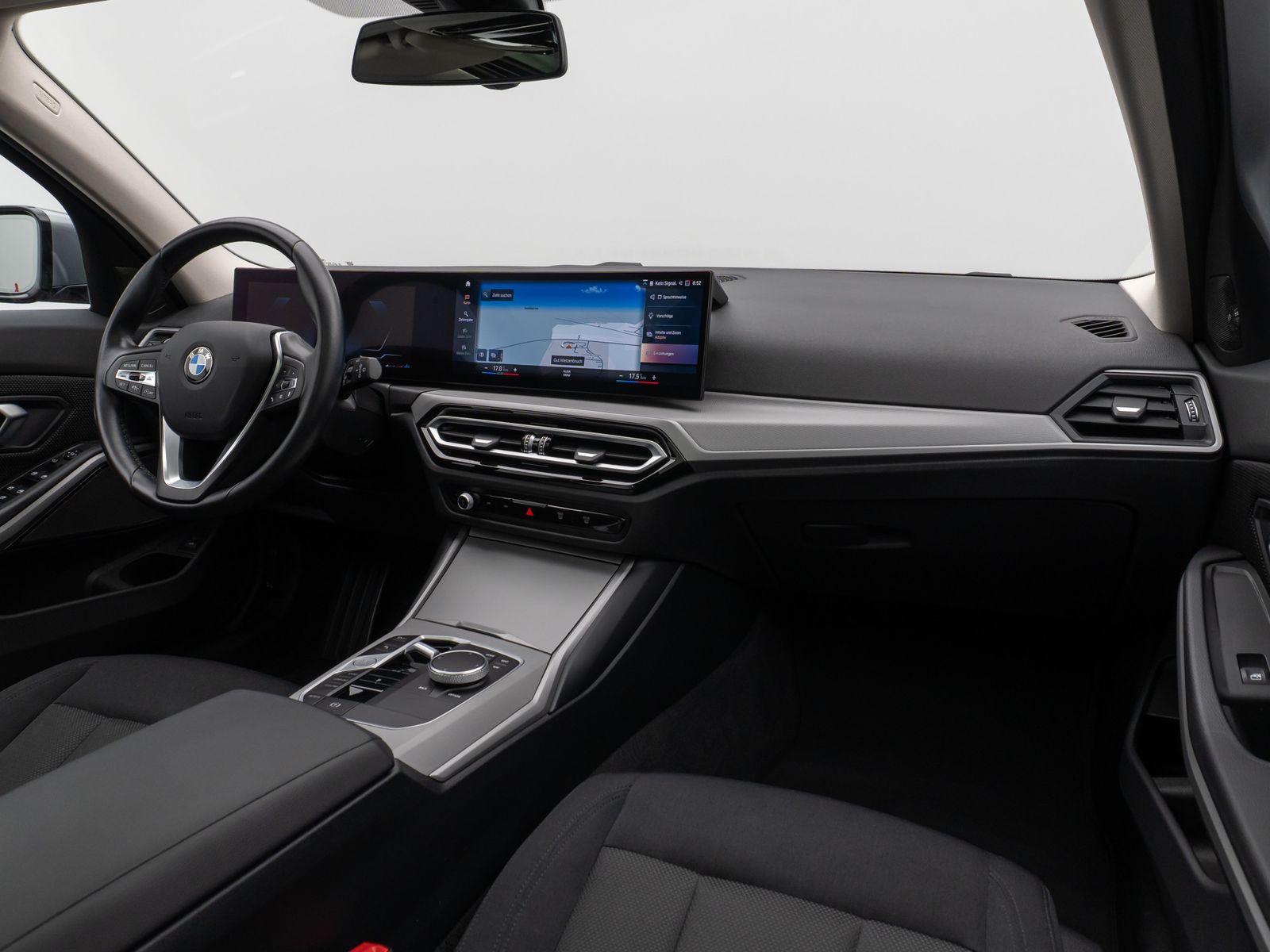 Fahrzeugabbildung BMW 320d Panorama DAB H/K Lordos Stop&Go PDC LED