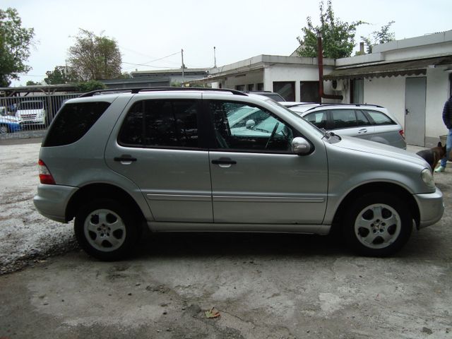 Mercedes-Benz ML 270 CDI Inspiration LEDER NAVI