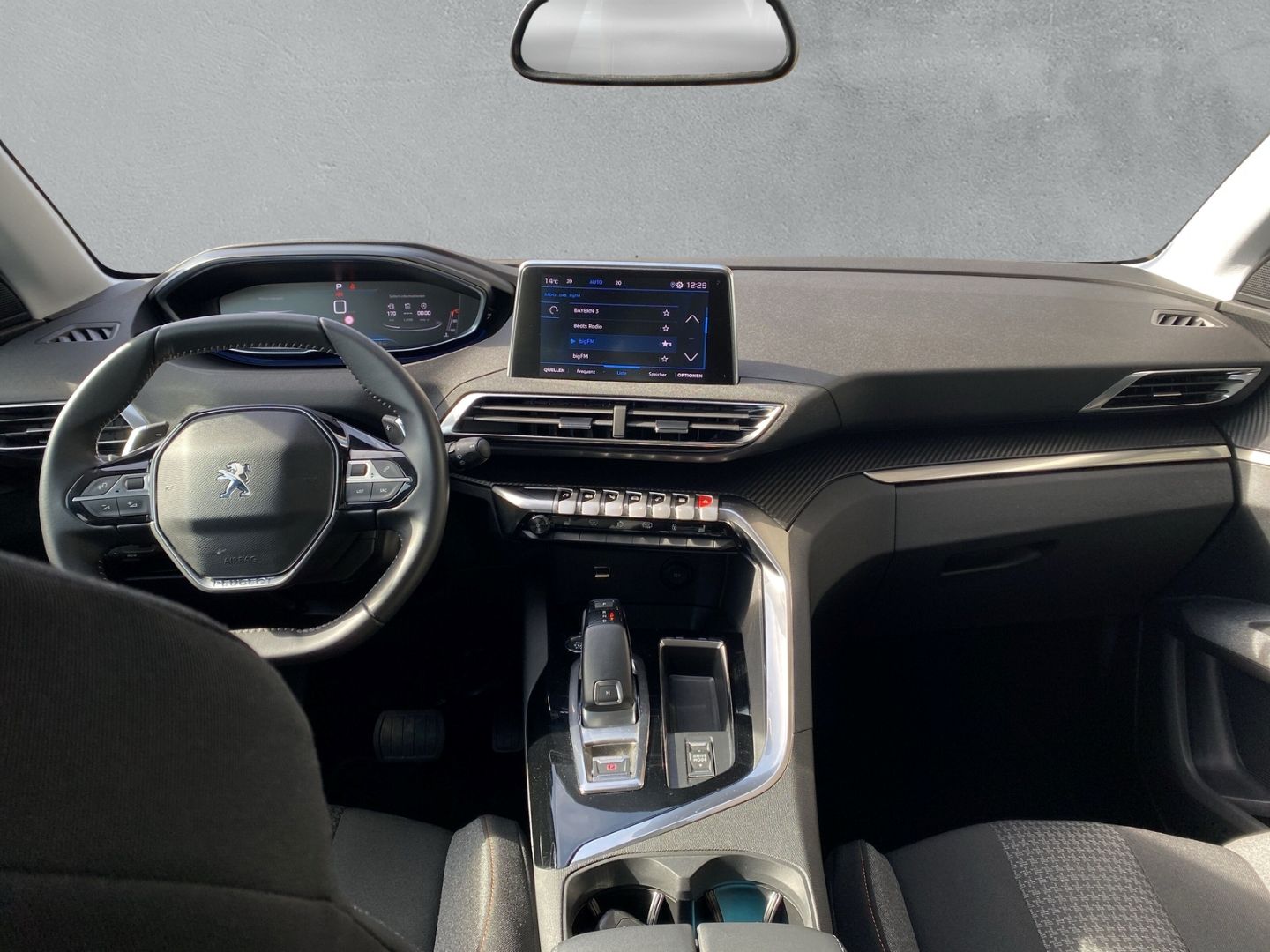 Fahrzeugabbildung Peugeot 5008 Active Pack 1.5 BlueHDi 130 *Sitzheizung* *