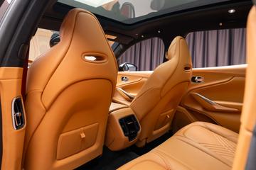 صورة 8 لـ 2021 Aston Martin DBX