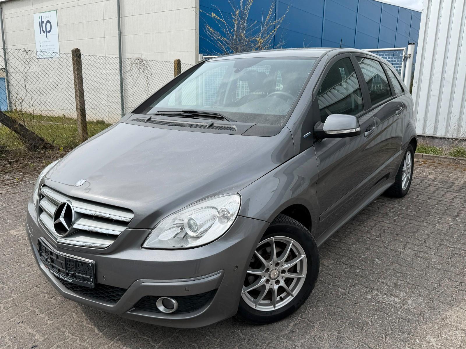 Mercedes-Benz B 180 Tempomat SHZ PDC TÜV/AU neu