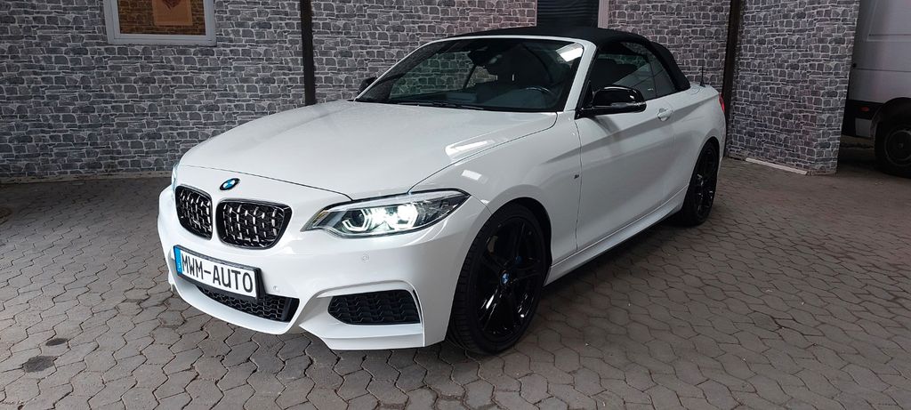 BMW M240i