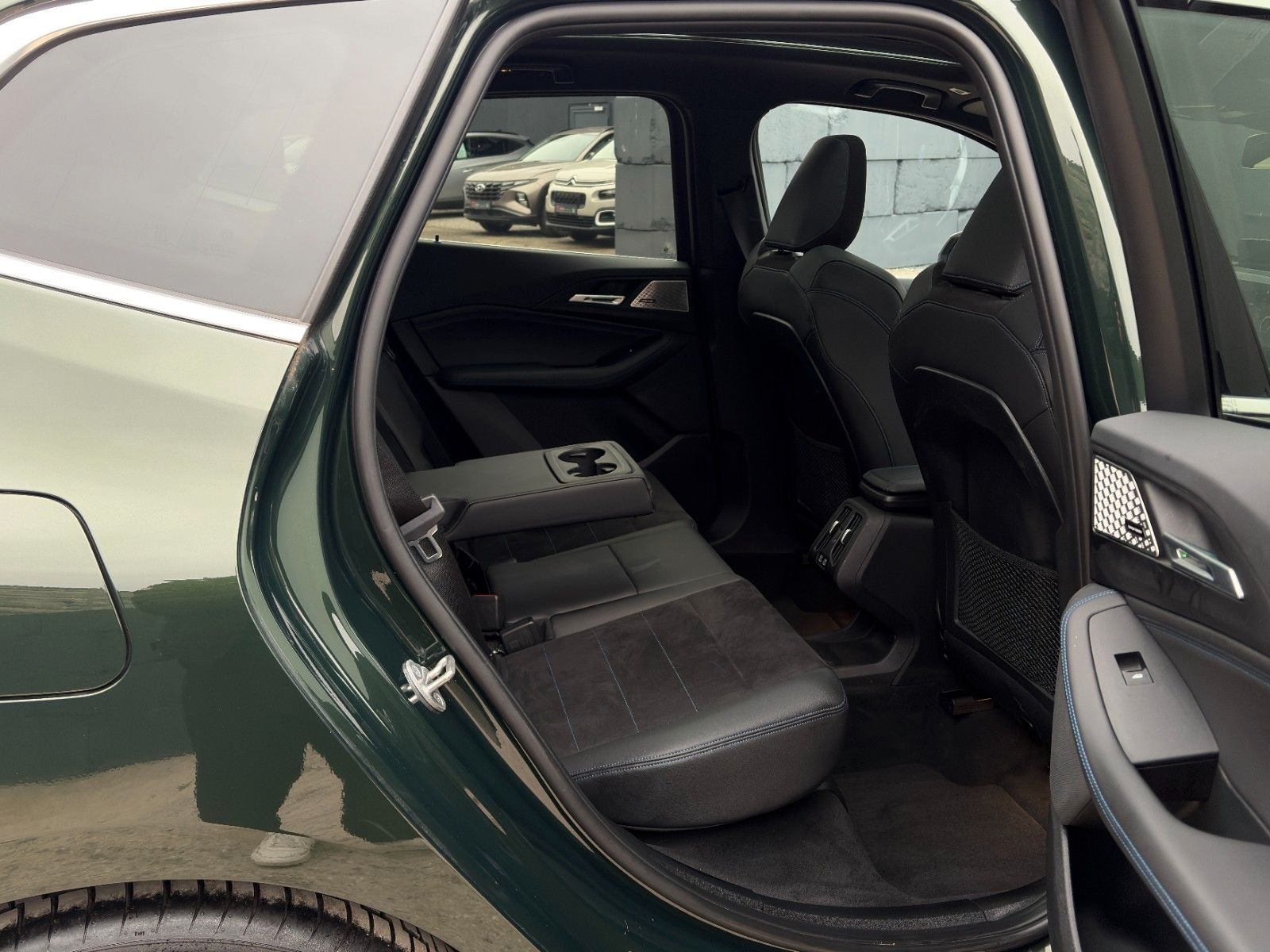 Fahrzeugabbildung BMW 223i Active Tourer M Sport Pano Massage H&K AHK