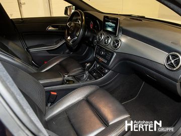 Mercedes CLA 200 Shooting Brake - 6