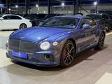 Bentley Continental GT V8 Convertible Mulliner Specific - blaue Bentley Continental GT