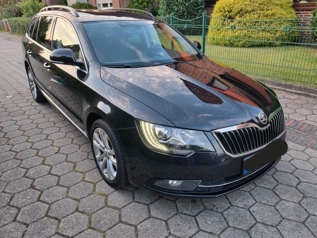 Skoda Superb Combi 2.0 TDI Elegance DSG