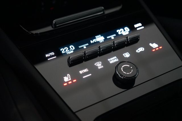 Porsche Cayenne GTS Coupé | Leichtbau Sport-Paket Porsche Cayenne GTS Coupé | Leichtbau Sport-Paket