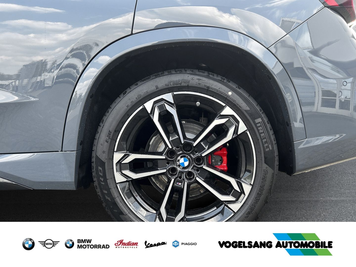 Fahrzeugabbildung BMW iX1 eDrive20 M Sport Park-Assistent Plus harman/