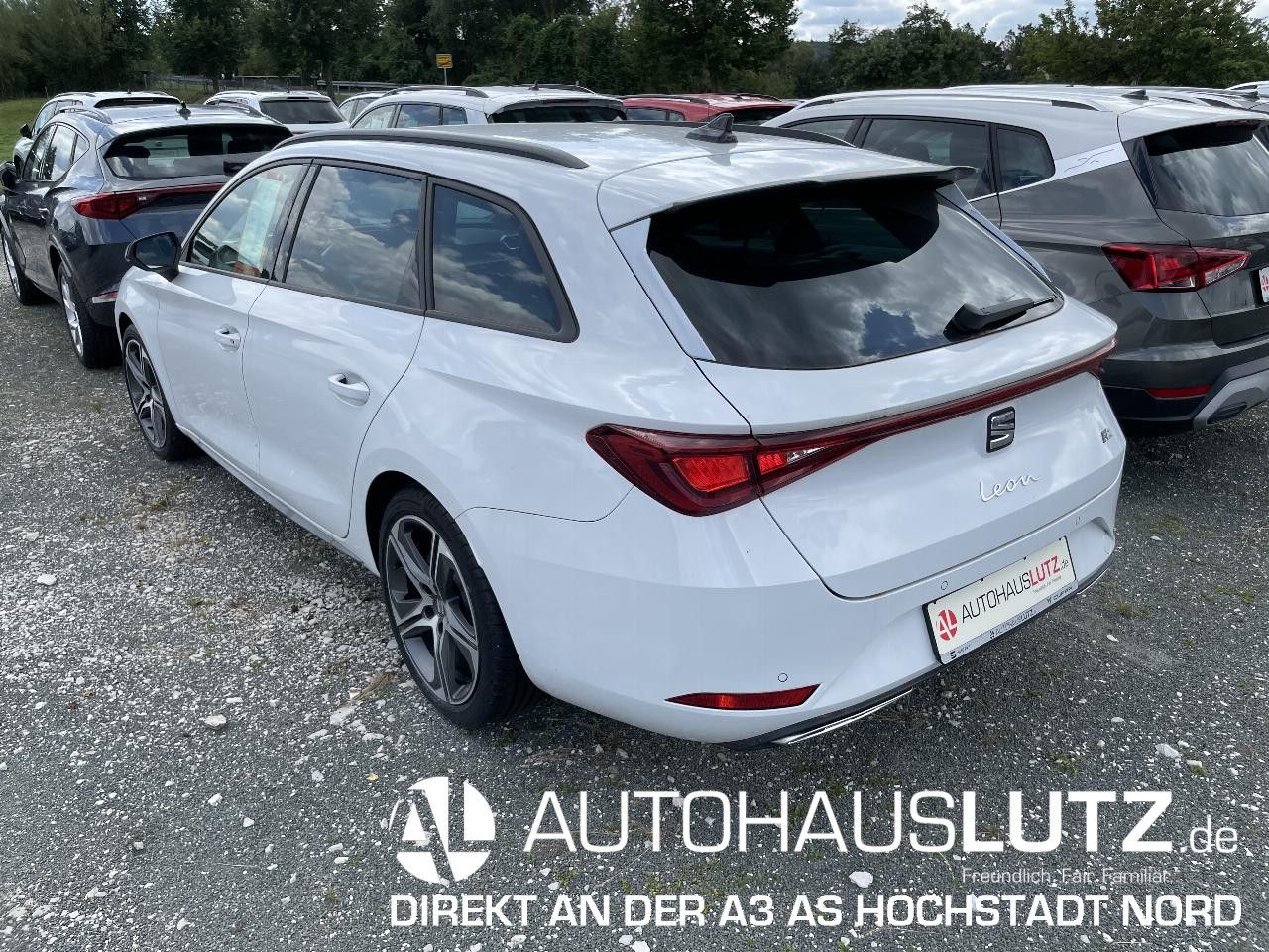 Seat Leon Sportstourer FR Plus 1.5 eTSI ACT 11  [...] imagem 2