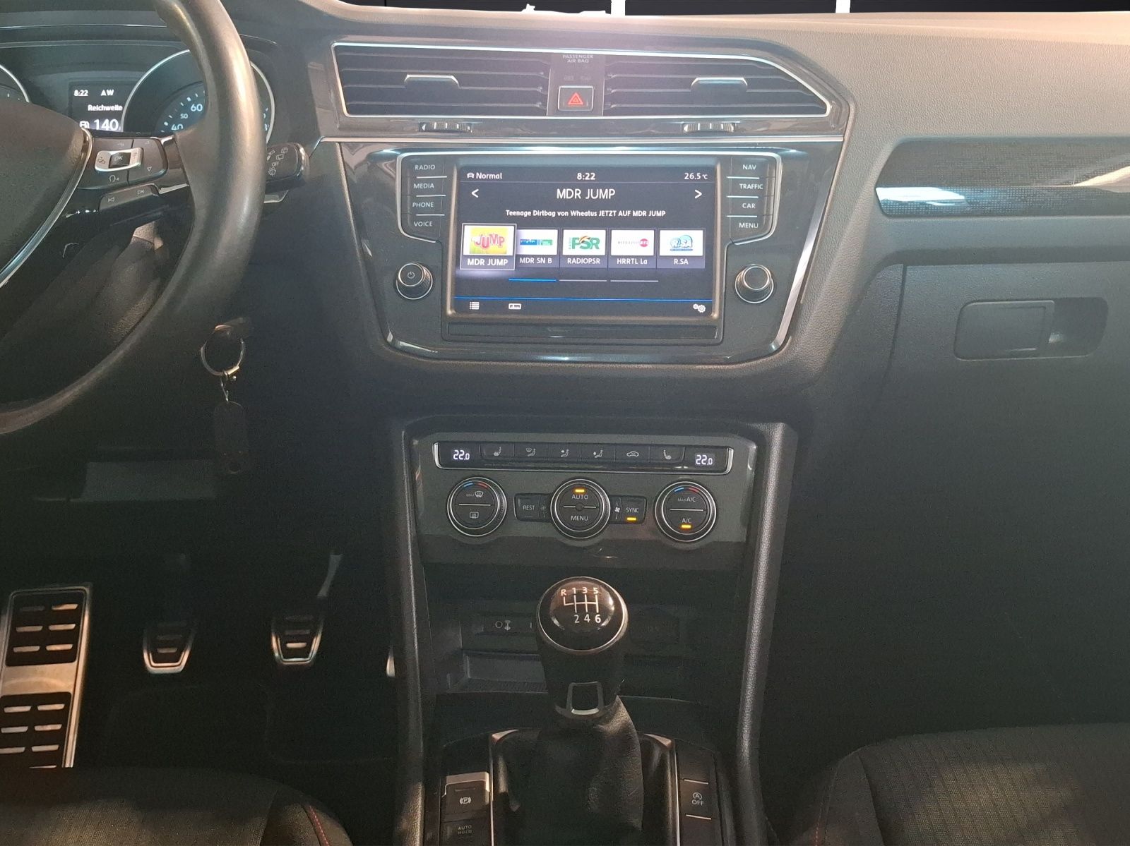 Fahrzeugabbildung Volkswagen Tiguan TDI Sound 4M LED AHK Navi ACC PDC SHZ