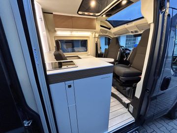 Westfalia Columbus 600 D 140PS 8G Schlafdach SOLAR SKYVIEW