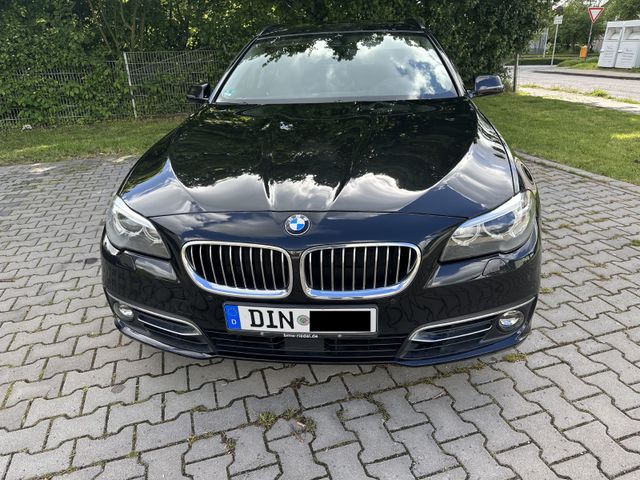 BMW 530d Touring A Luxury Line Luxury Line