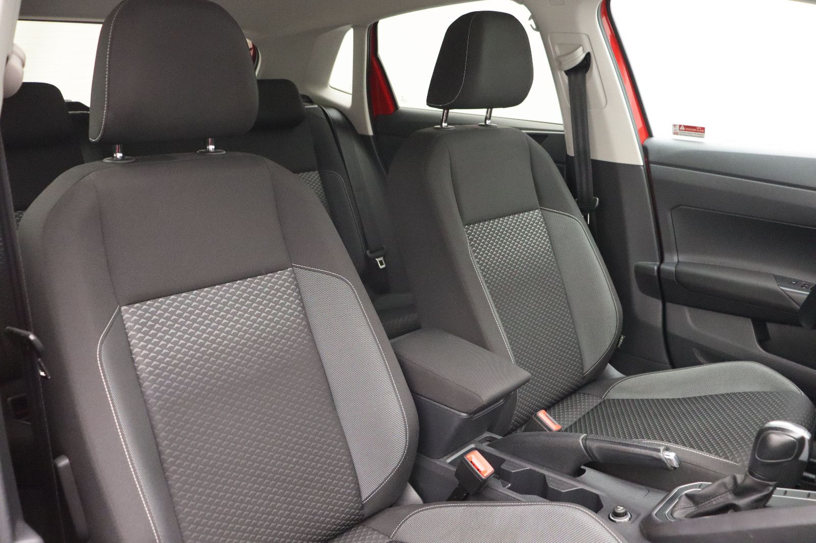 Fahrzeugabbildung Volkswagen Polo VI 1.0 TSI DSG Active