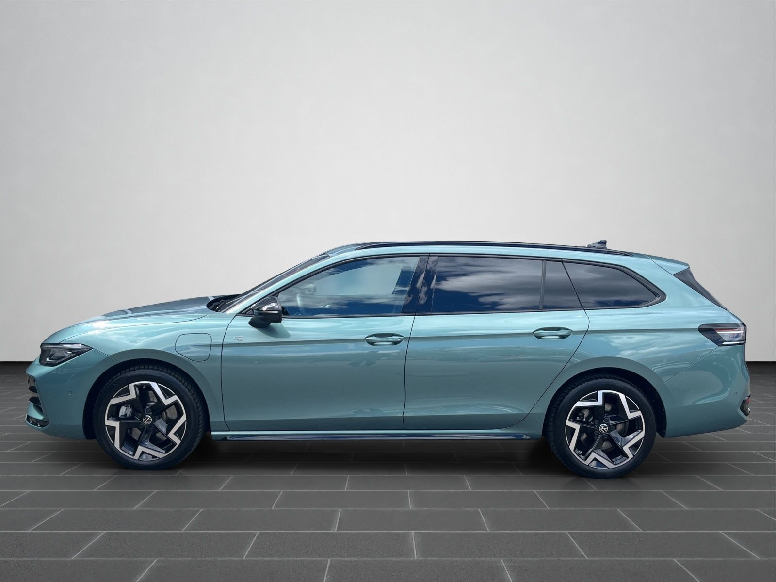 Volkswagen Passat Variant - Bild 8