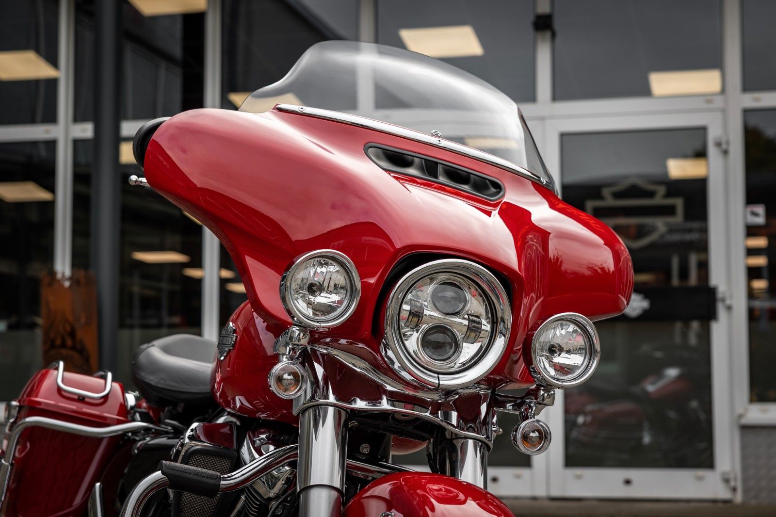 Fahrzeugabbildung Harley-Davidson FLHTP Electra Glide Standard - Firefighter