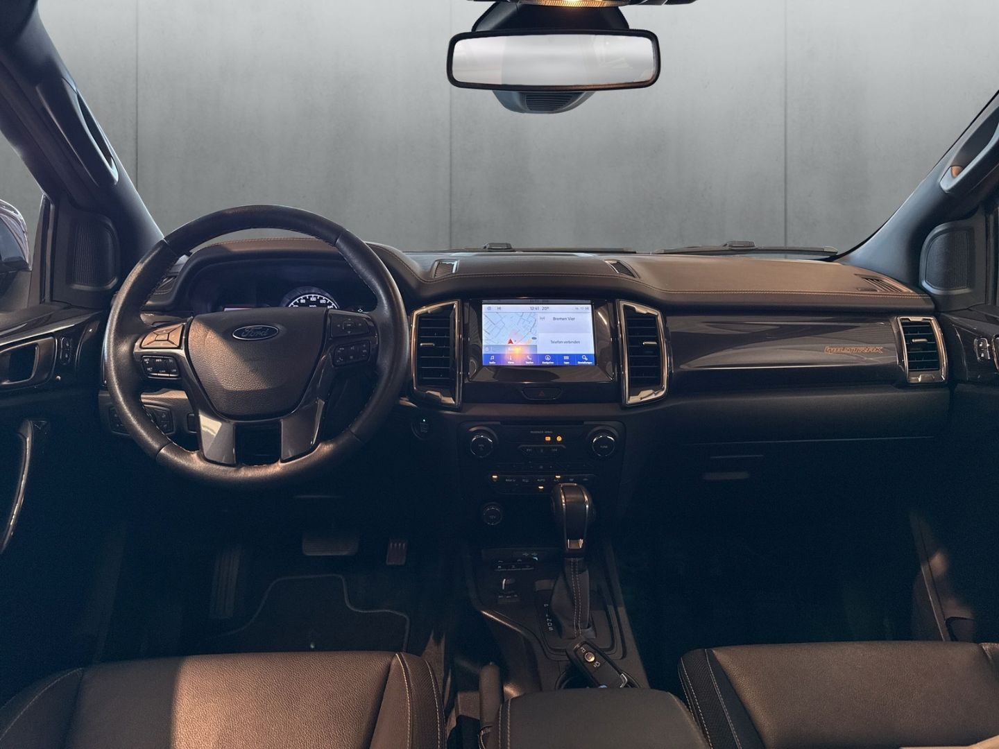 Fahrzeugabbildung Ford Ranger Wildtrak Doppelkabine 4x4 NEUER MOTOR