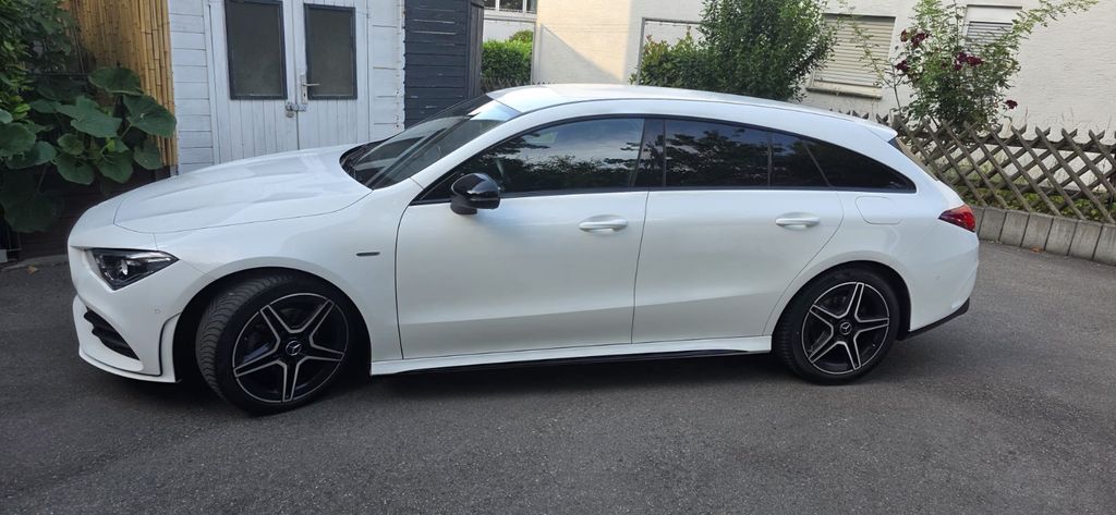 Image of Mercedes-Benz CLA 180 Shooting Brake