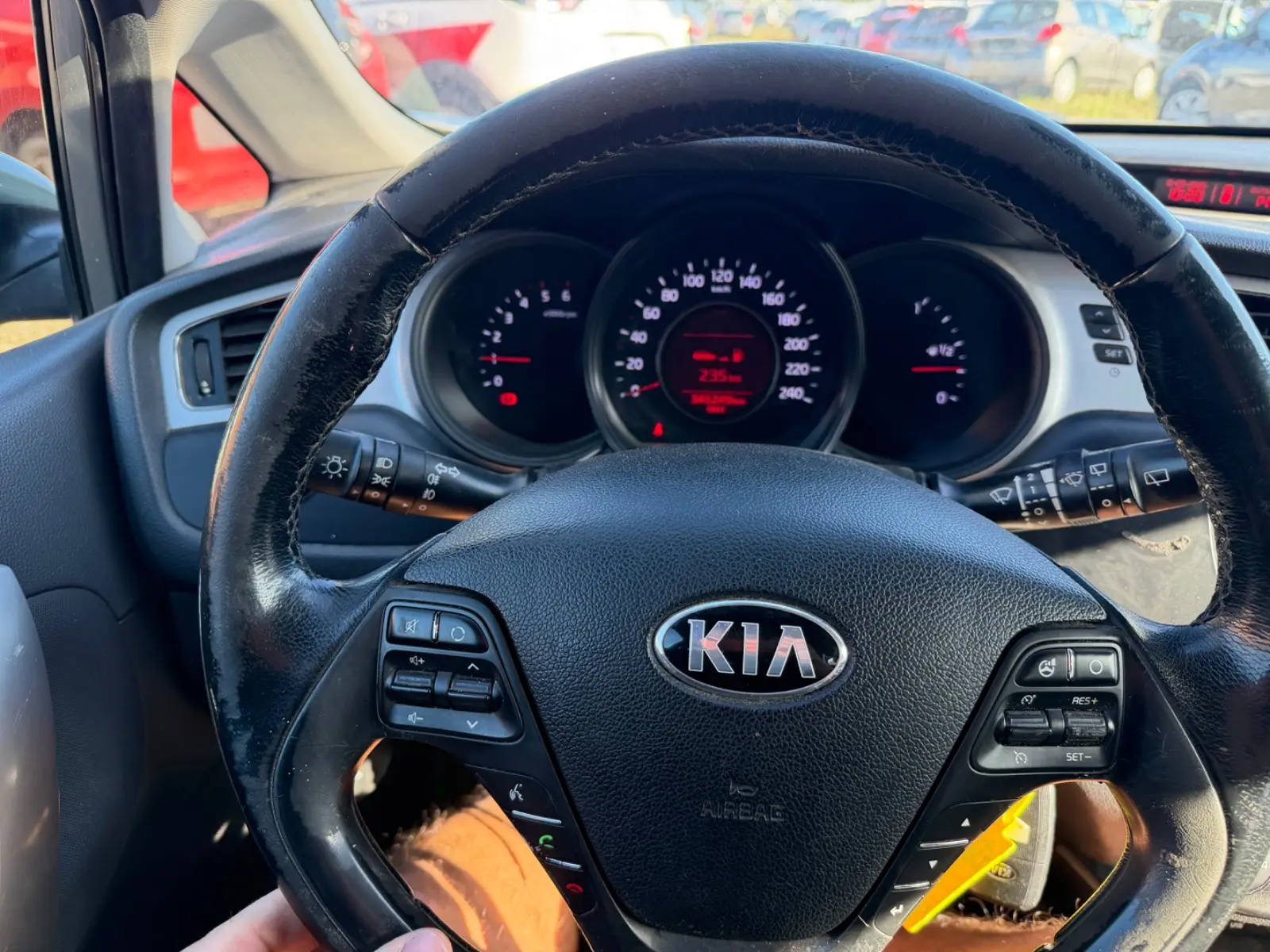 Kia cee'd 2013 — photo 15