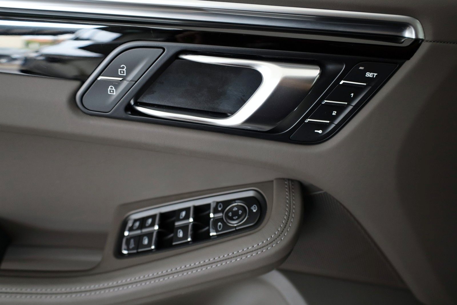 Fahrzeugabbildung Porsche Macan S,Leder,Navi,PCM,LED,Memorysit.,ACC,AHK.el