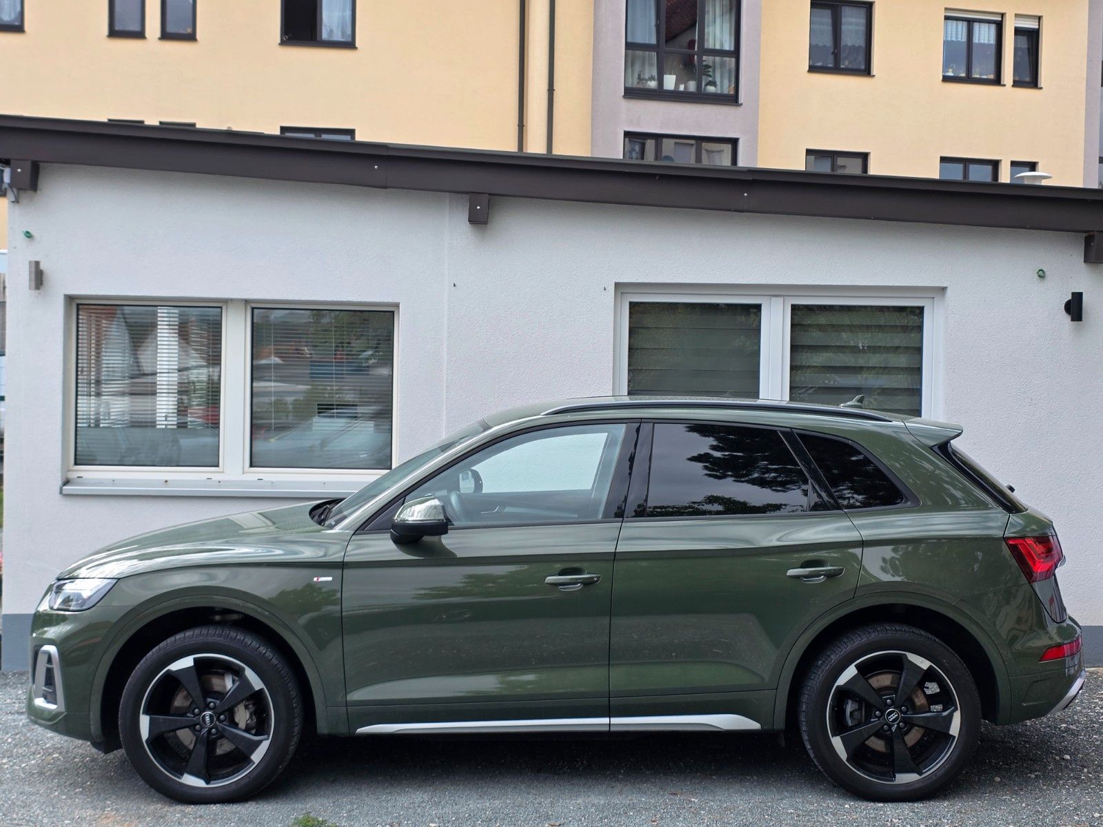Audi Q5 40 TDI quattro S line foto 2
