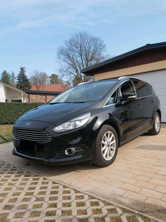 Image of Ford S-Max