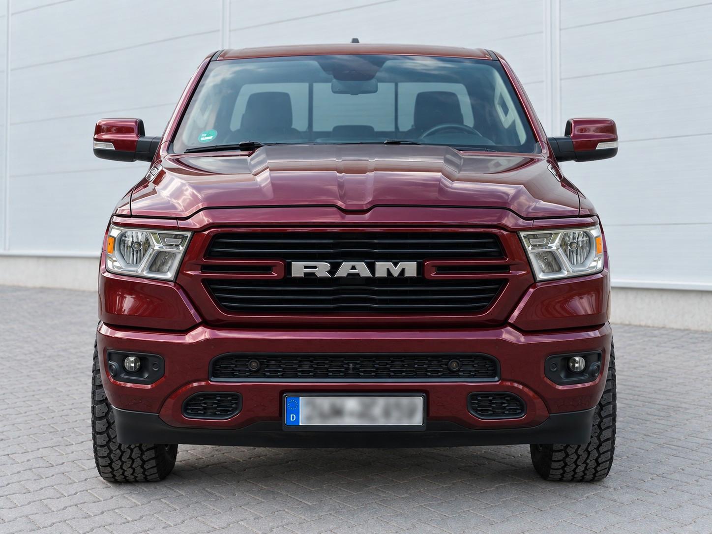 Dodge Ram 1500 Big Horn 5.7 HEMI V8 4x4 Automat Sport, миниатюра 2